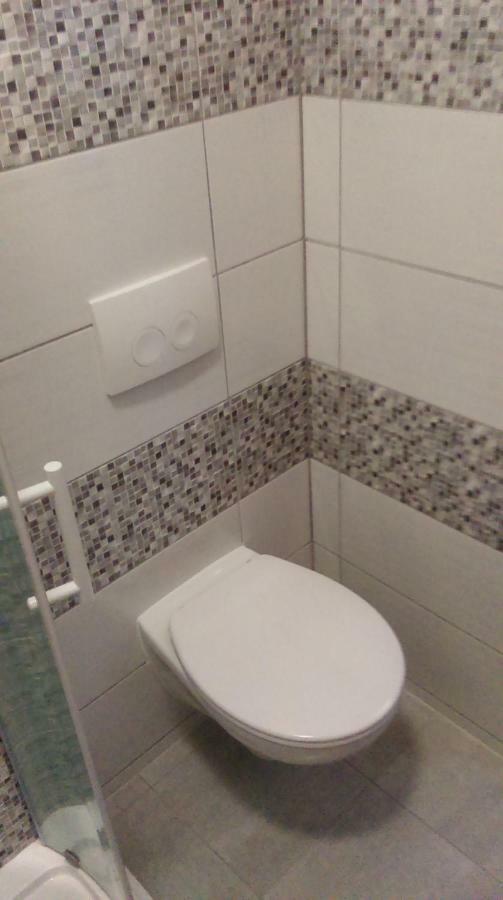 Guesthouse Sovlje Tribunj  Bagian luar foto